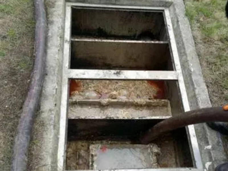 通什镇隔油池清理